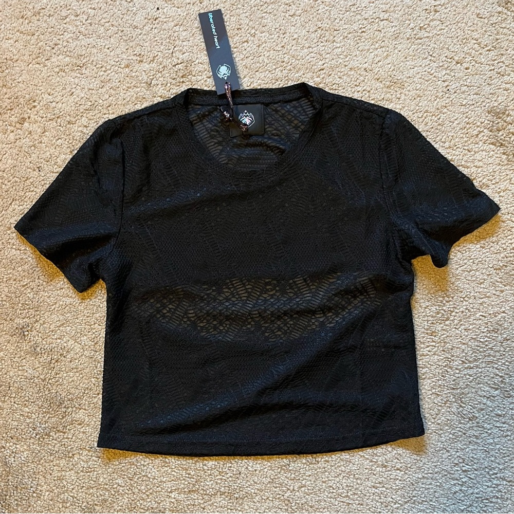 NWT! Liberated Heart • Sheer Black Lace Cropped Tee • Sz L